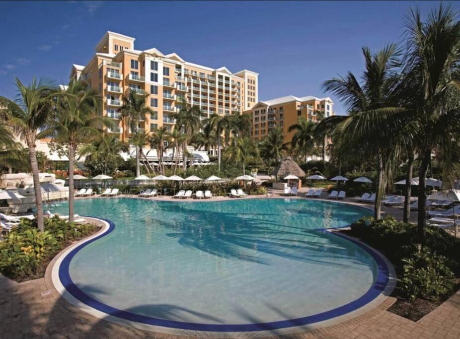 Charming 5 Star Condo Unit Situated At Ritz Carlton-Key Biscayne Miami Buitenkant foto