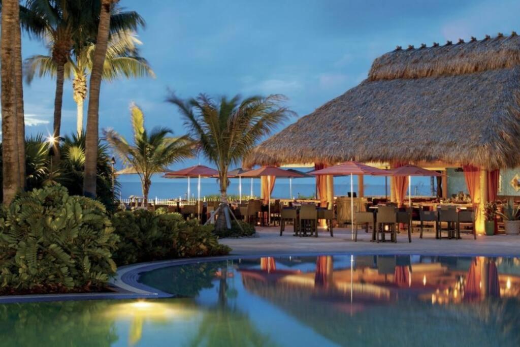 Charming 5 Star Condo Unit Situated At Ritz Carlton-Key Biscayne Miami Buitenkant foto